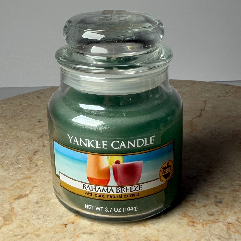 Yankee Candle Bahama Breeze 3.7 oz Green Small Jar Tropical Scent Single Wick